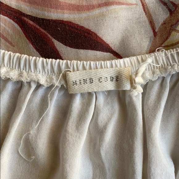 super gorgeous off the shoulder cropped white top - Picture 4 of 6